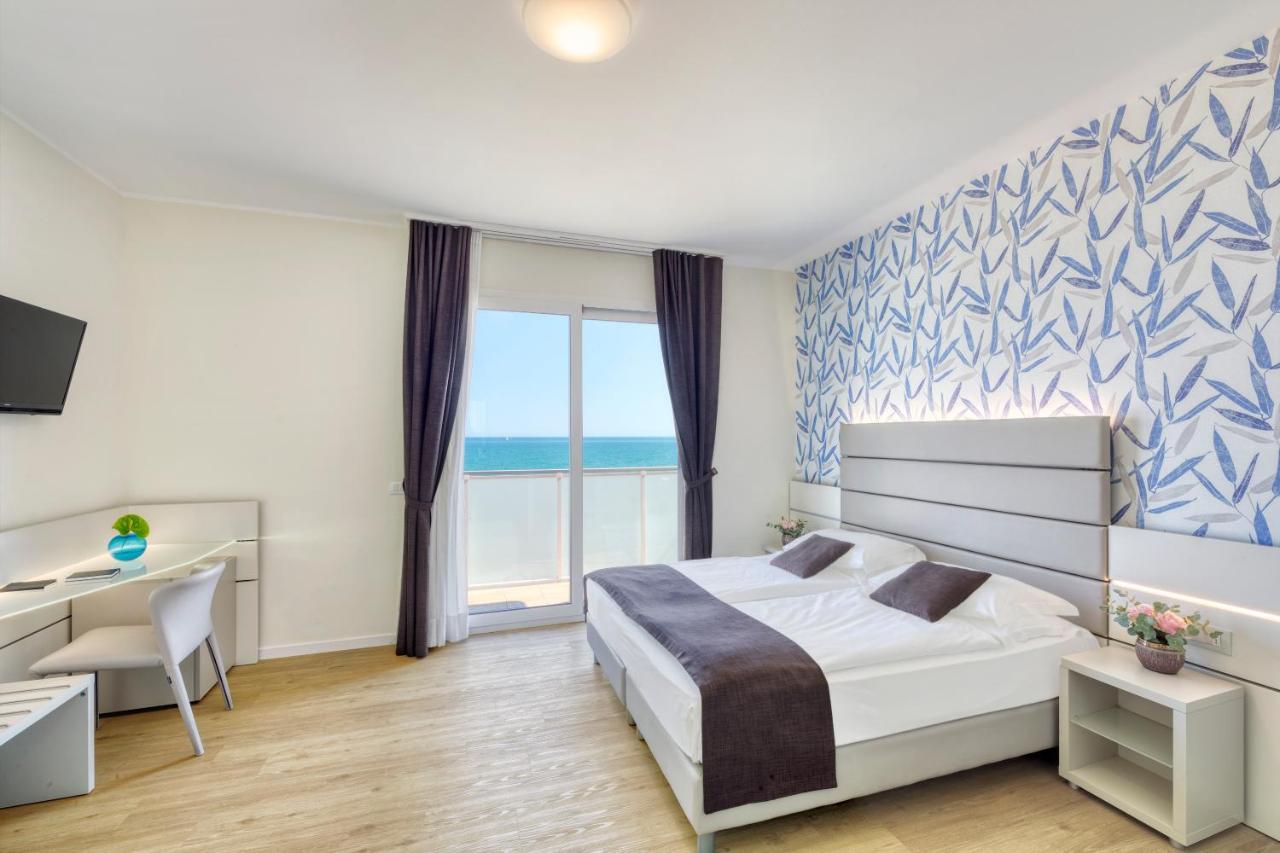 Hotel Astoria Caorle Exteriör bild