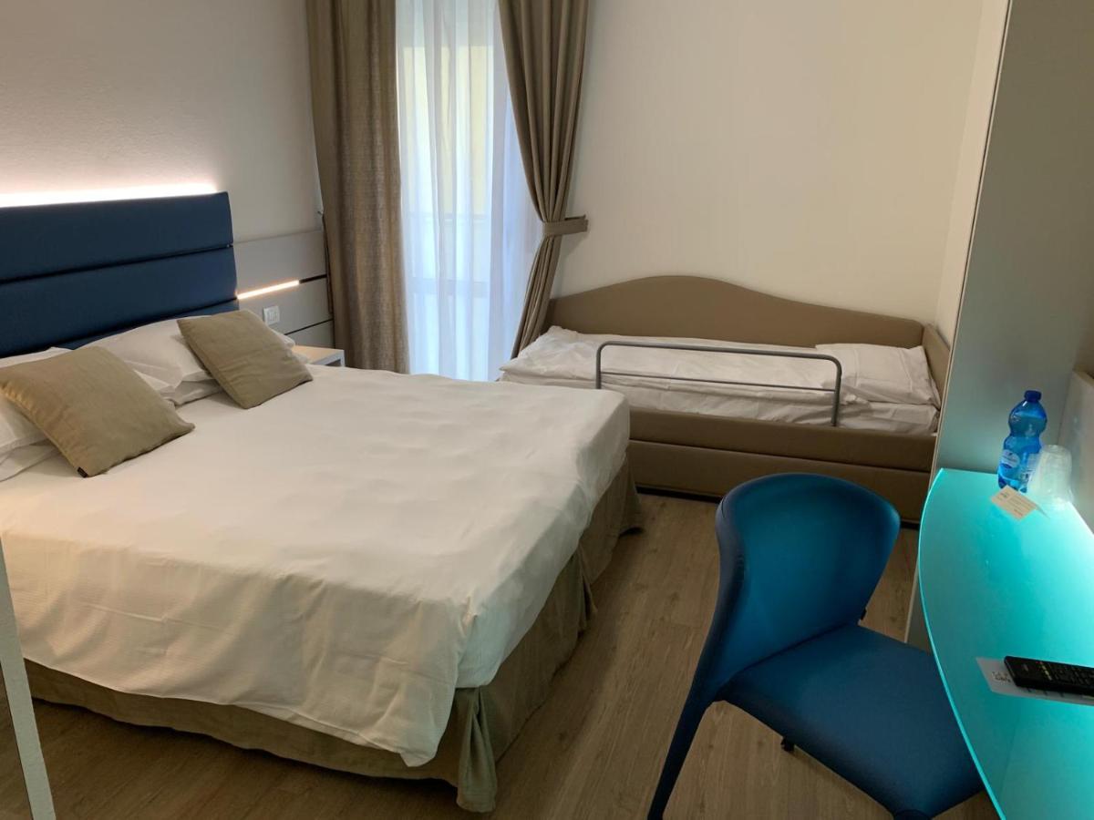 Hotel Astoria Caorle Exteriör bild