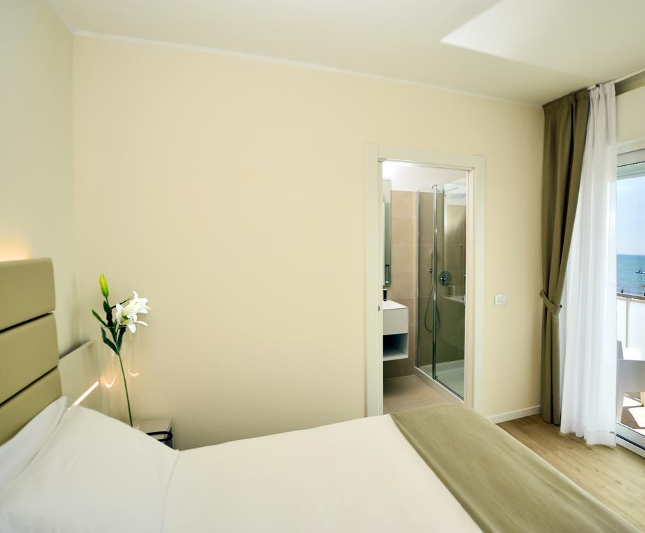 Hotel Astoria Caorle Exteriör bild